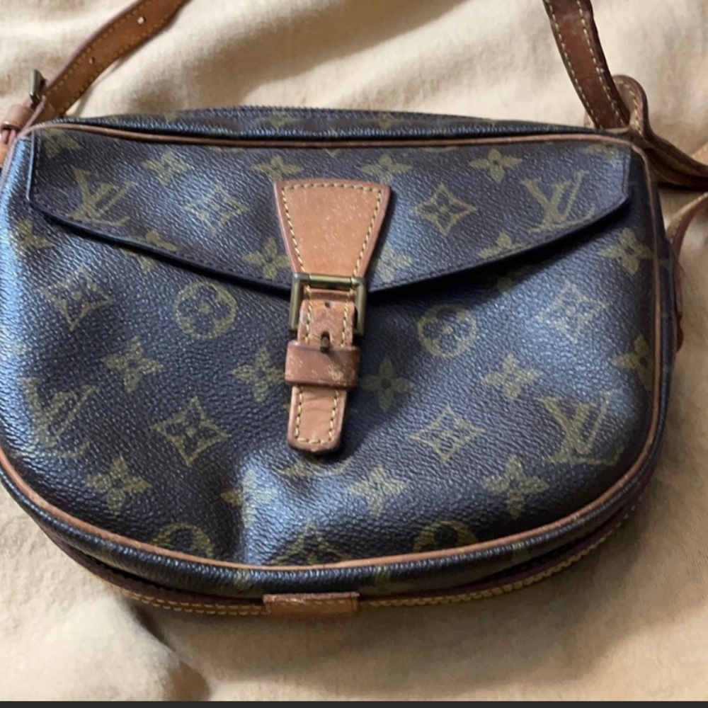 Louis Vuitton Jeune Fille MM 💯 Authentic